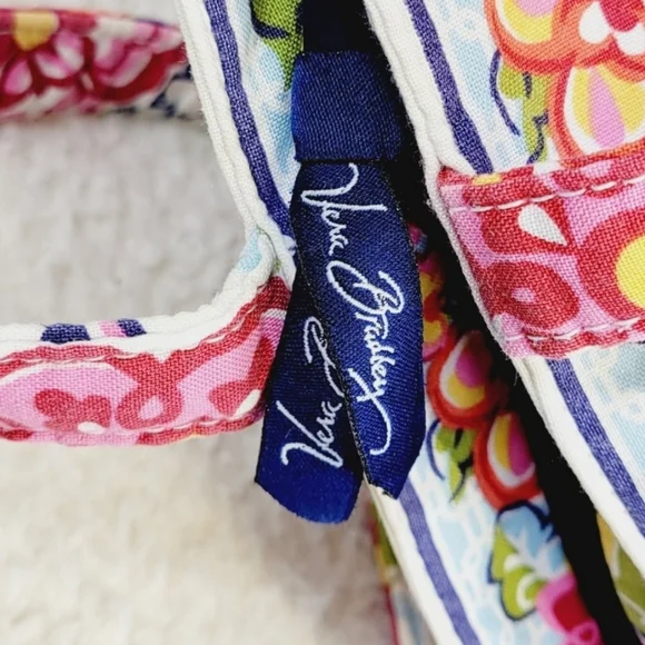 Vera Bradley Hope Garden Shoulder Bag Retired - Picture 7 of 9